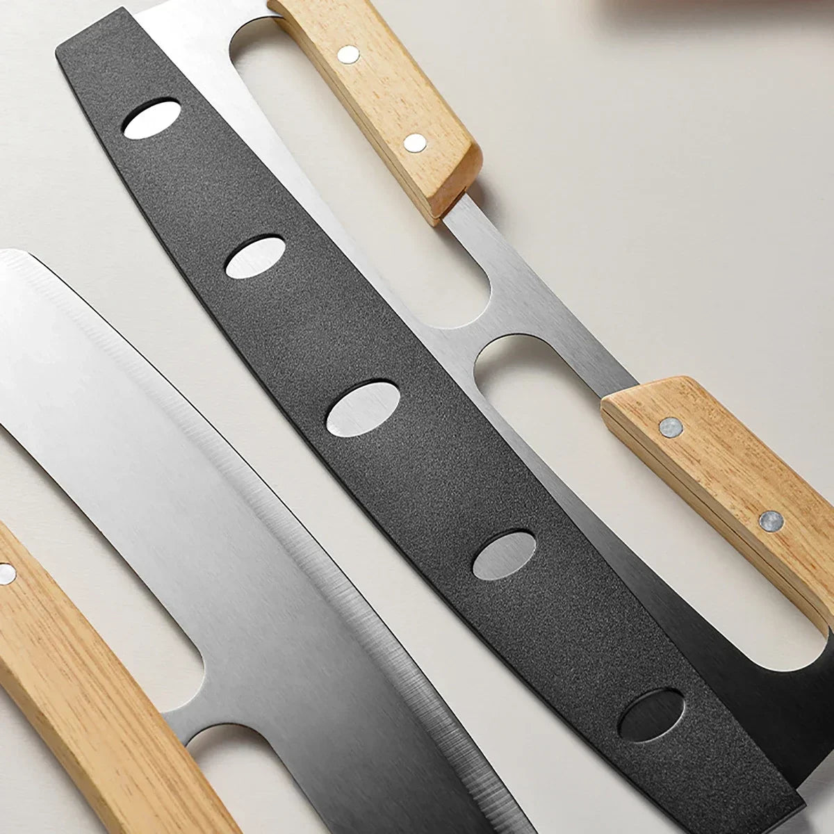 Stainless Steel Pizza Cutter with Protective Cover